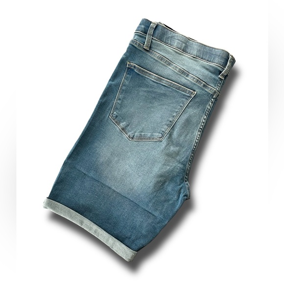 NWT - LuLaRoe Bermuda Denim Shorts - Picture 2 of 6